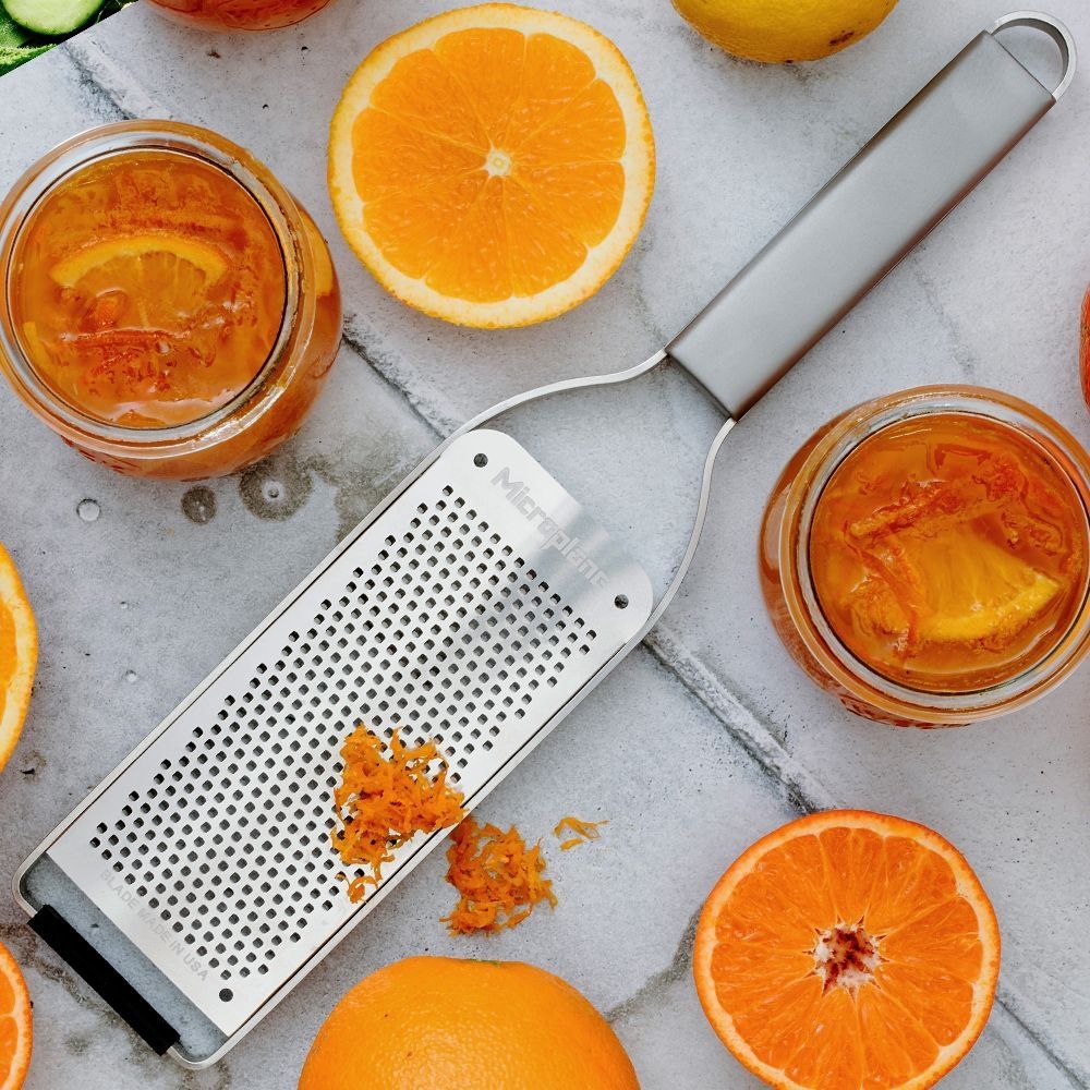Microplane Professional Fine — fini ribež za sir, čokolado in citrusno lupinico - slika 2