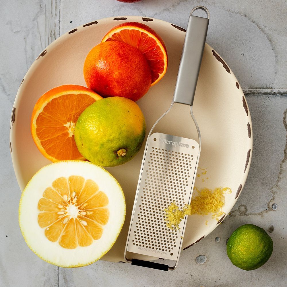 Microplane Professional Fine — fini ribež za sir, čokolado in citrusno lupinico - slika 5